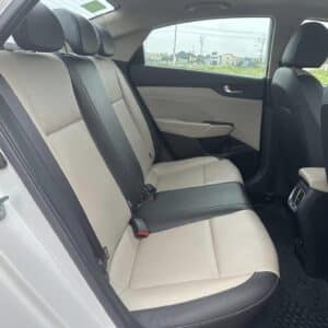 dịch vụ thuê xe 4 chỗ accent