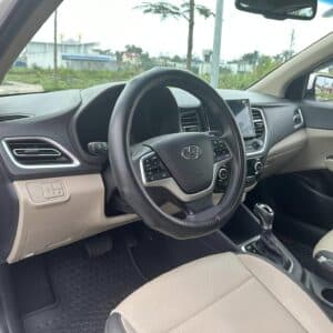 thuê xe 4 chỗ accent giá rẻ