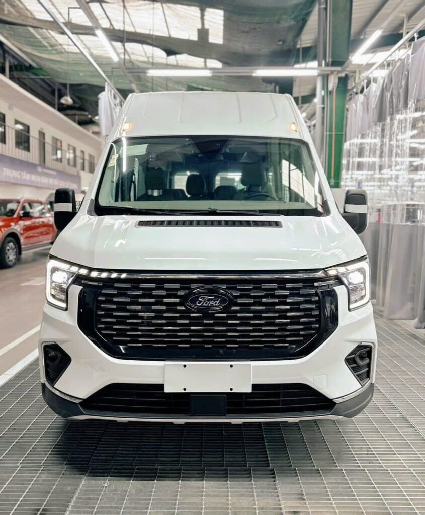 Ford Transit 2024